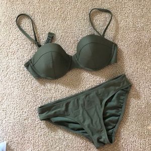 Old Navy Army Green Small Suit